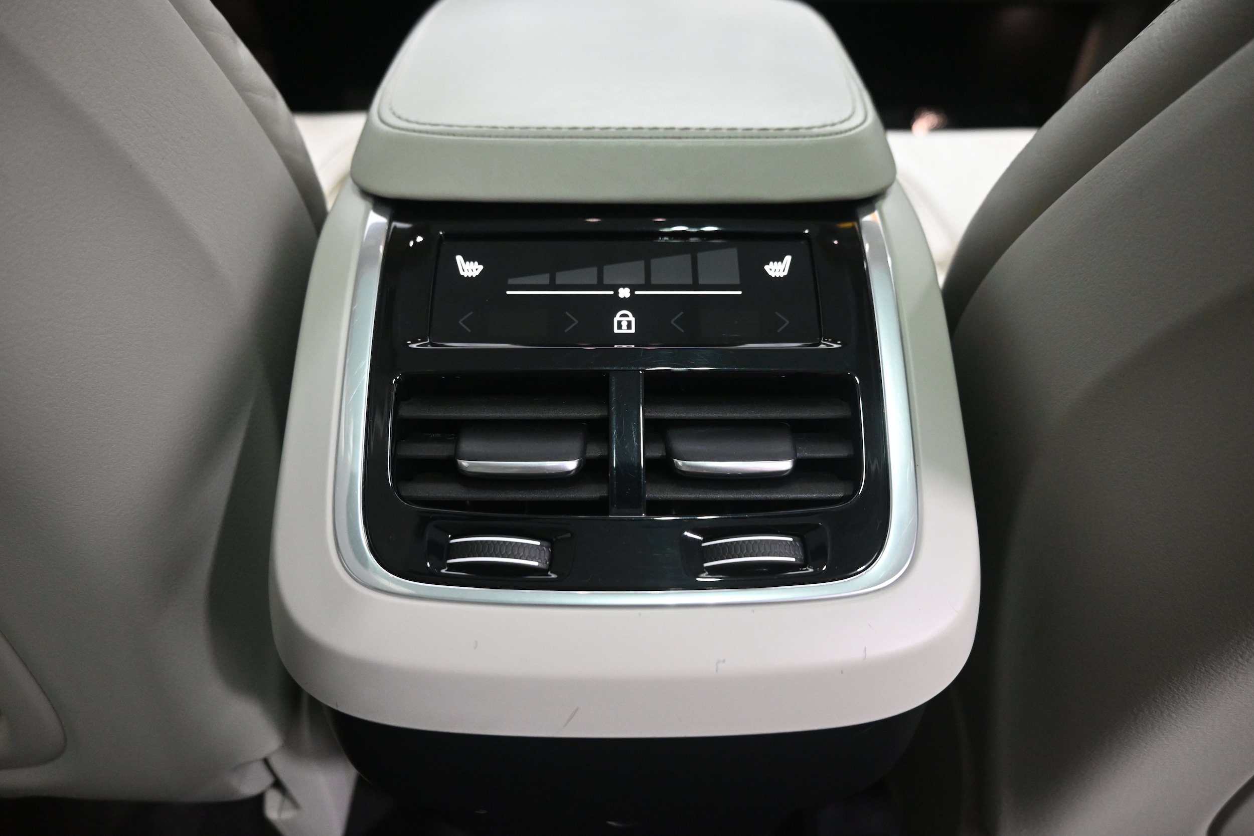 Used 2019 Volvo XC90 T6 Inscription w/ Luxury Package AWD/4WD image 30