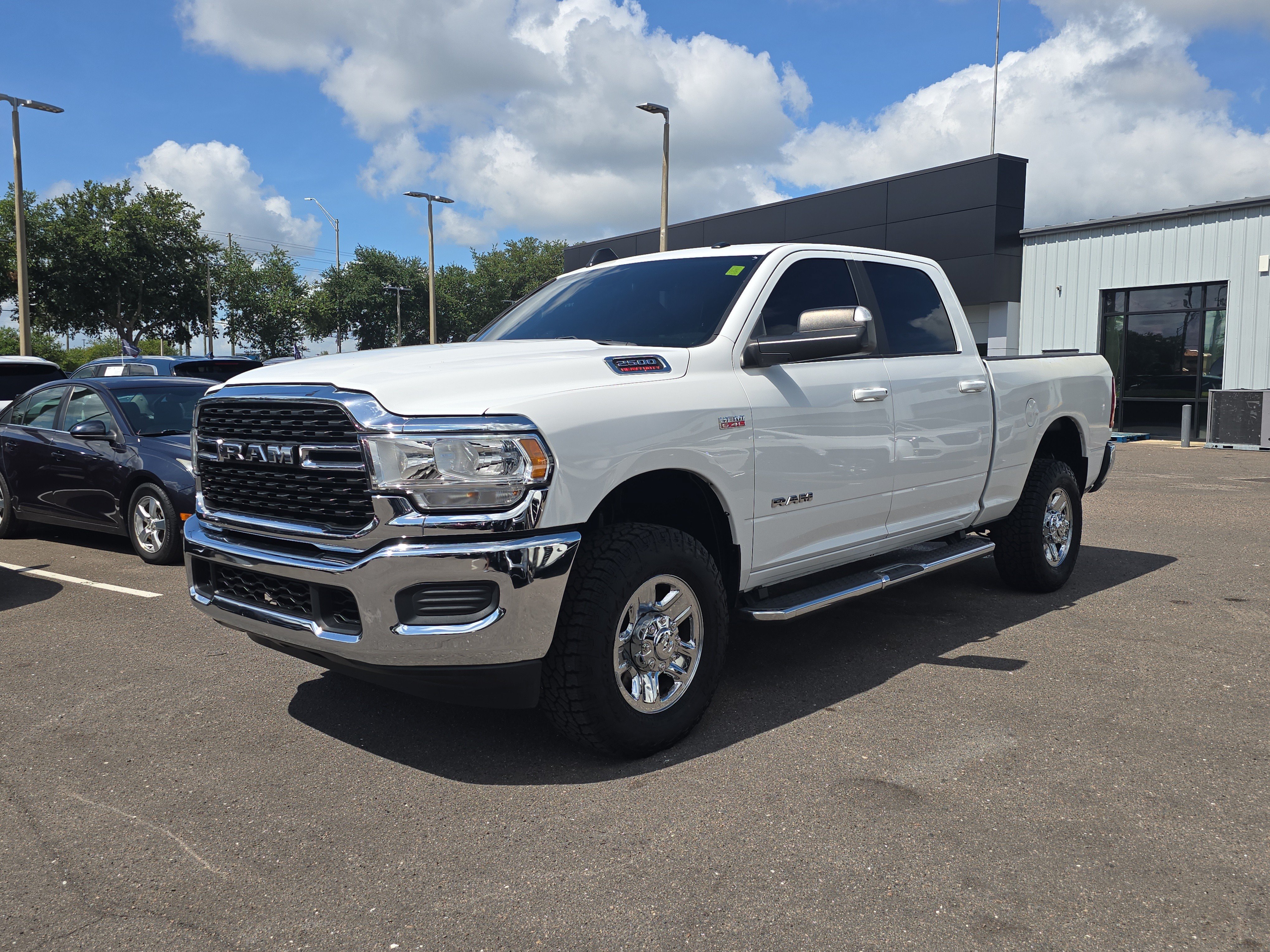 Used 2022 RAM 2500 Big Horn AWD/4WD image 4