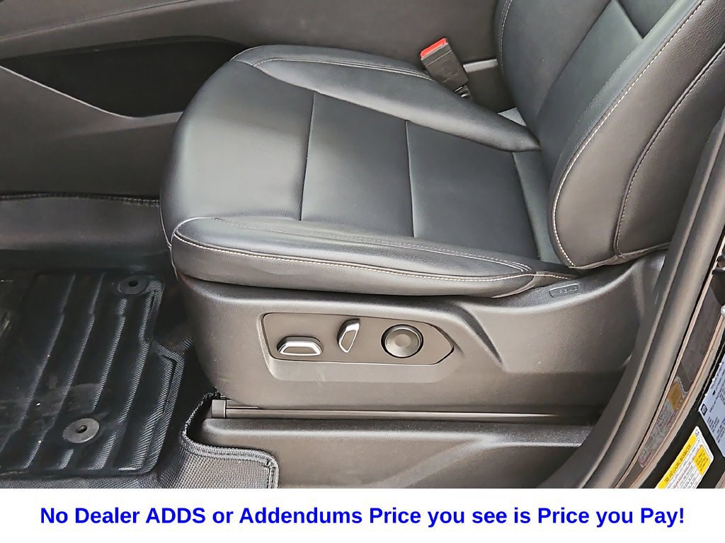 Used 2022 Cadillac Escalade Luxury AWD/4WD image 25