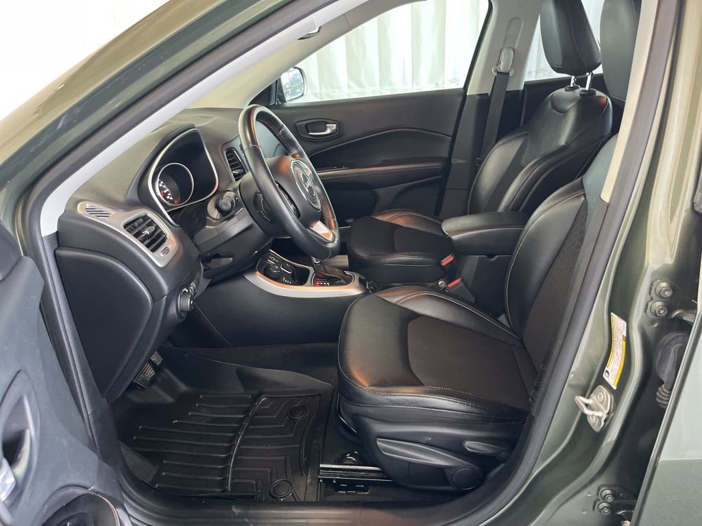 Used 2020 Jeep Compass Latitude w/ Cold Weather Group image 3