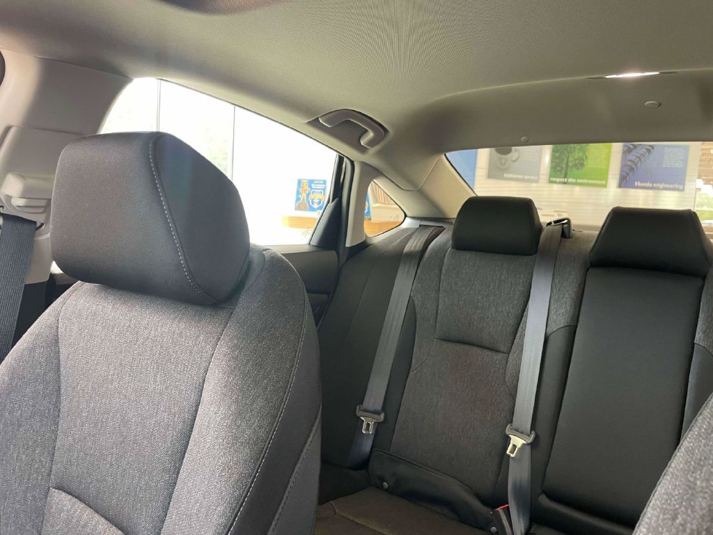 Used 2025 Honda Accord SE image 31