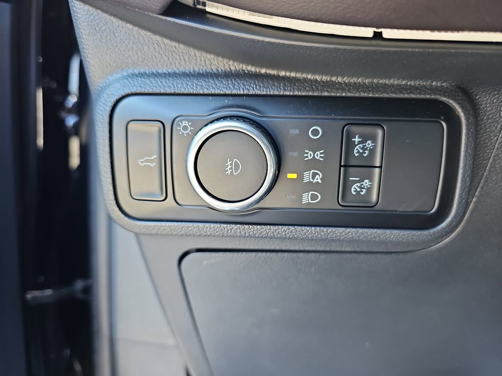 Used 2025 Ford Explorer Platinum w/ LUX Leather Package image 31