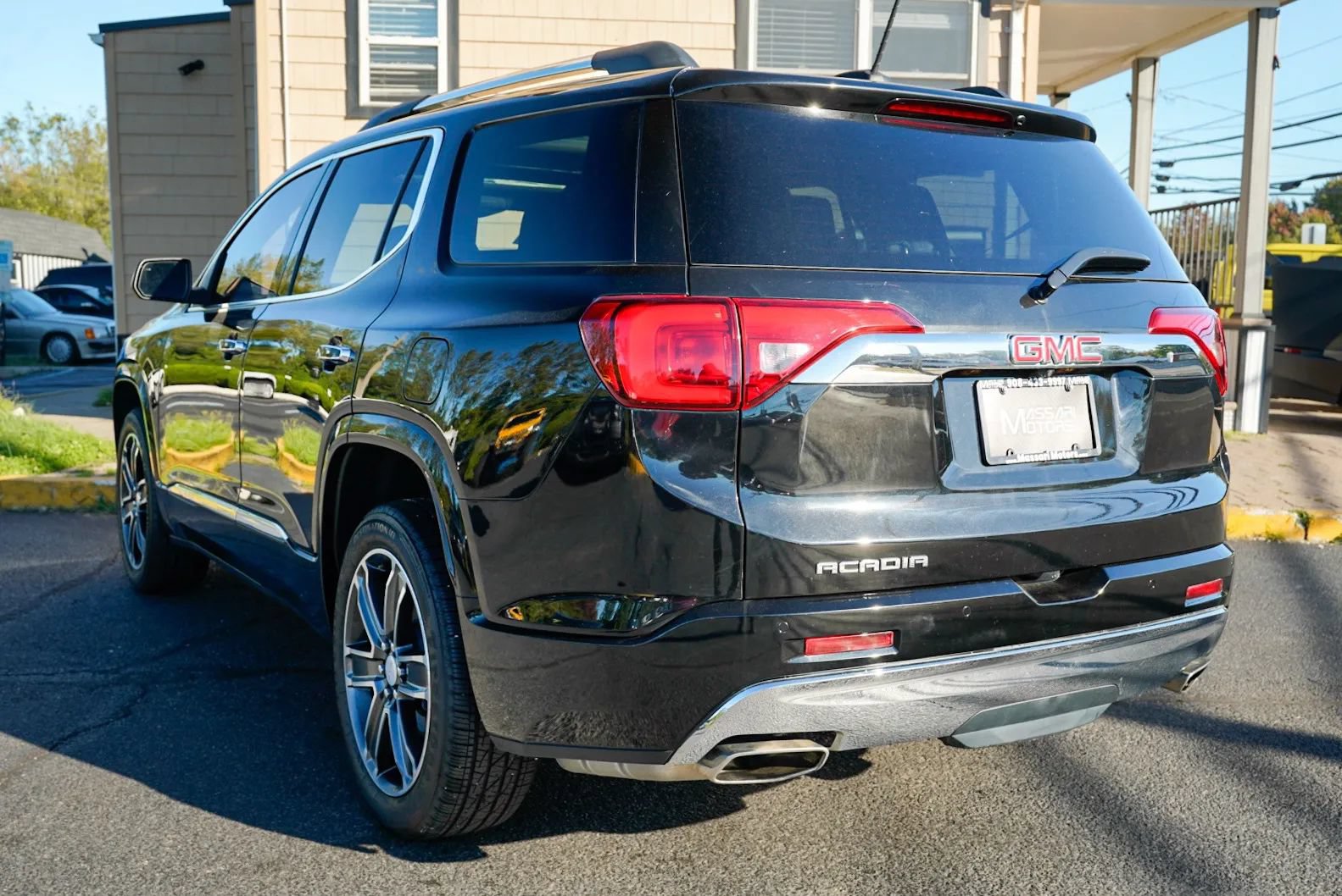 Used 2019 GMC Acadia Denali FWD image 7