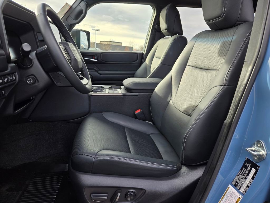 Used 2024 Toyota Land Cruiser image 4