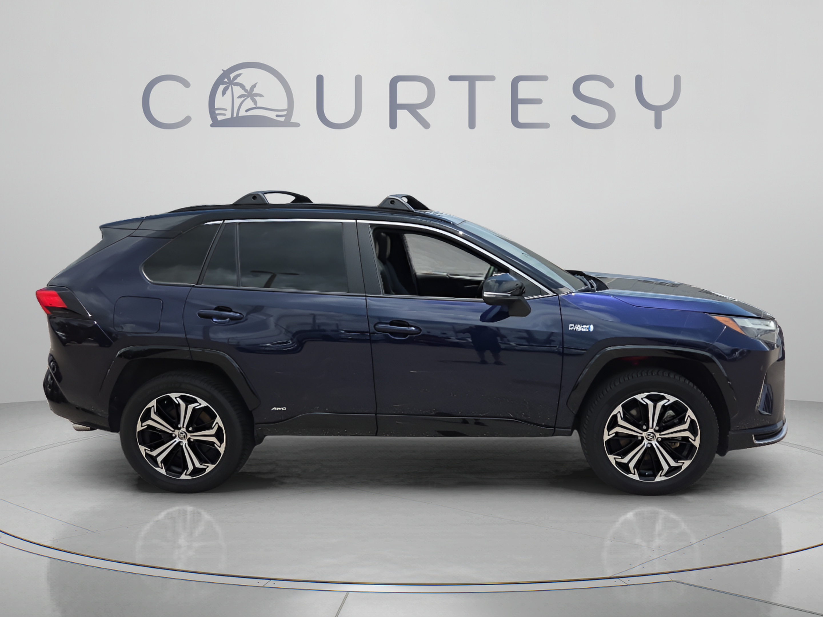 Certified 2022 Toyota RAV4 XSE w/ Weather Package AWD/4WD image 6