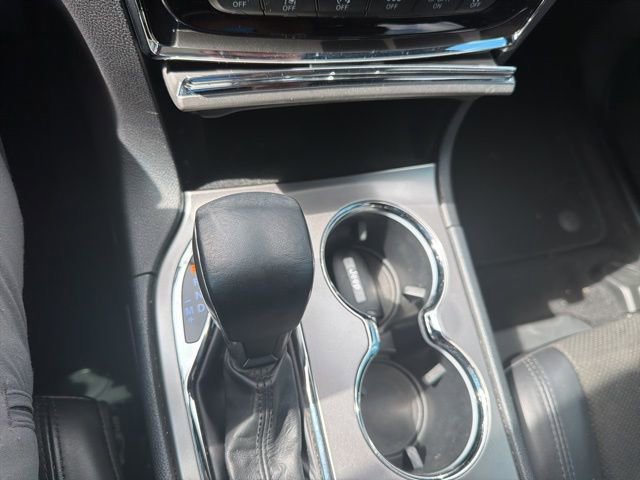 Used 2020 Jeep Grand Cherokee Altitude image 30