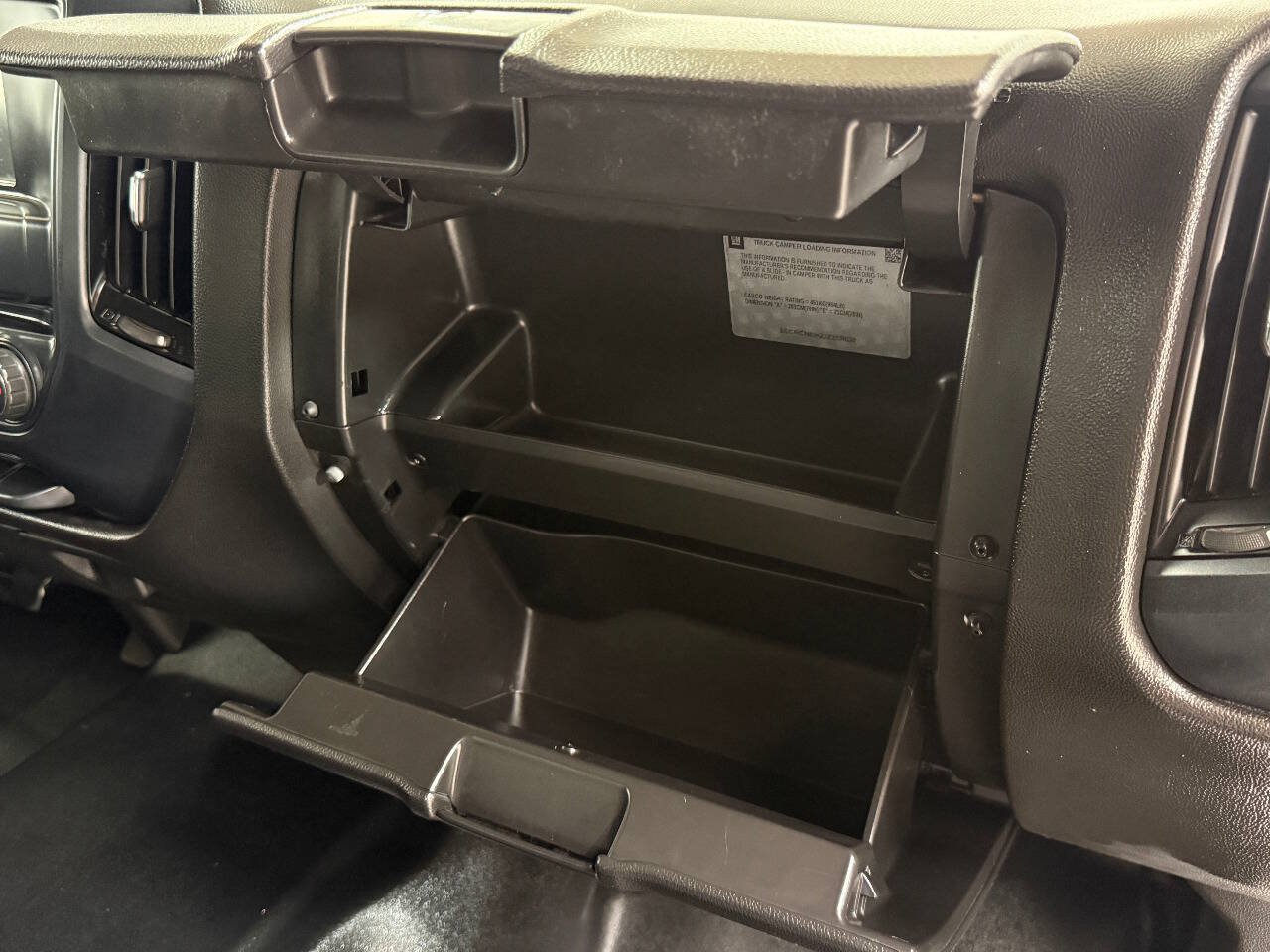 Used 2018 Chevrolet Silverado 1500 W/T RWD image 32