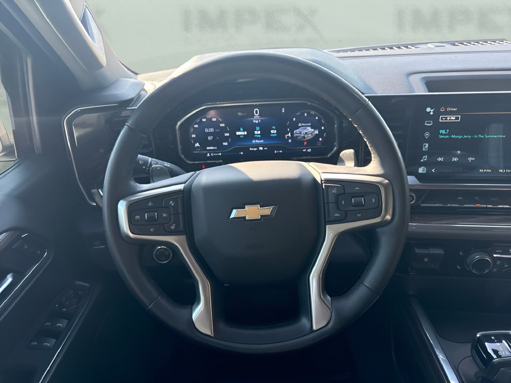 Used 2024 Chevrolet Silverado 1500 LT AWD/4WD image 39