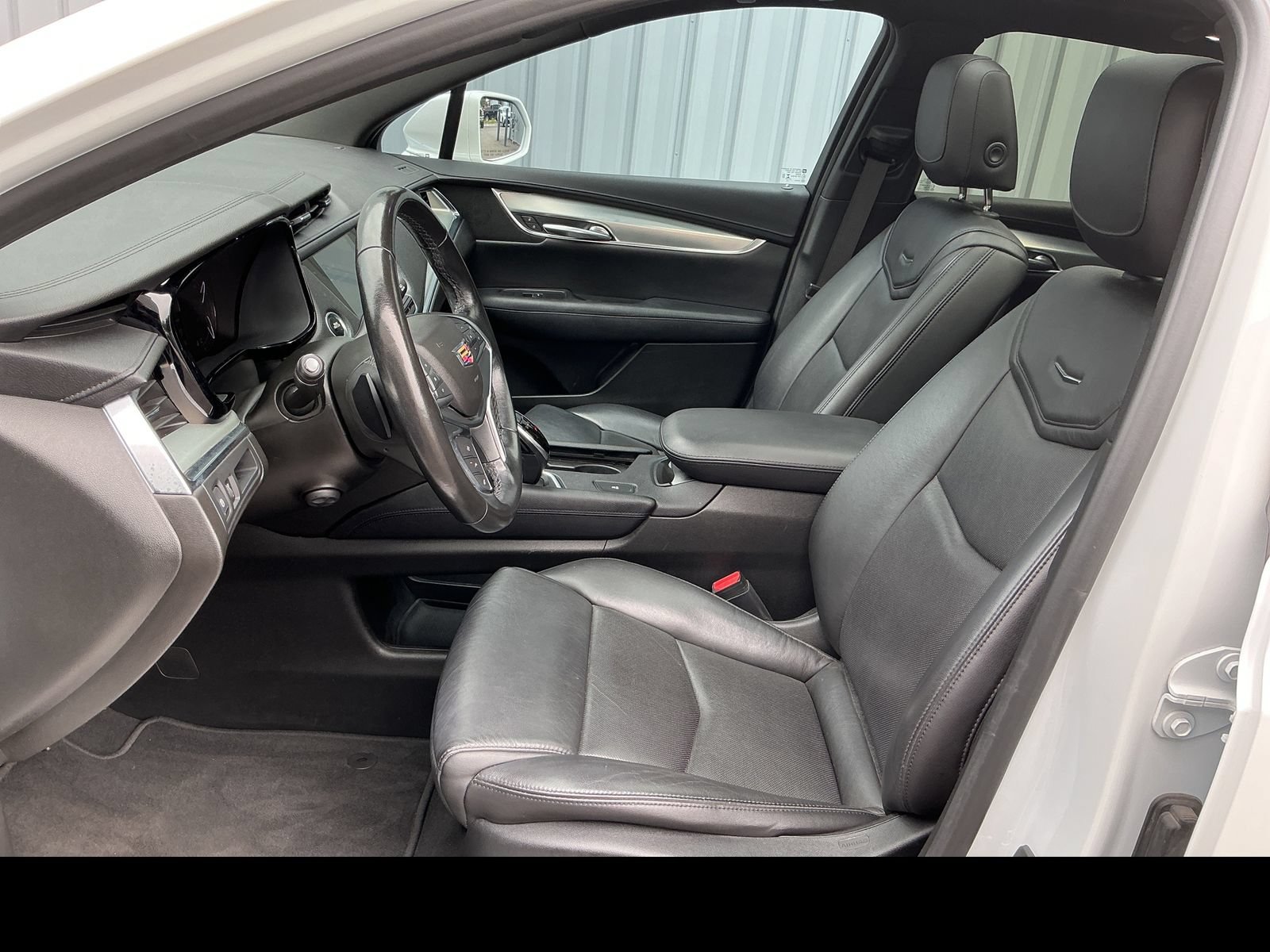 Used 2019 Cadillac XT5 Luxury w/ Sport Package FWD image 10