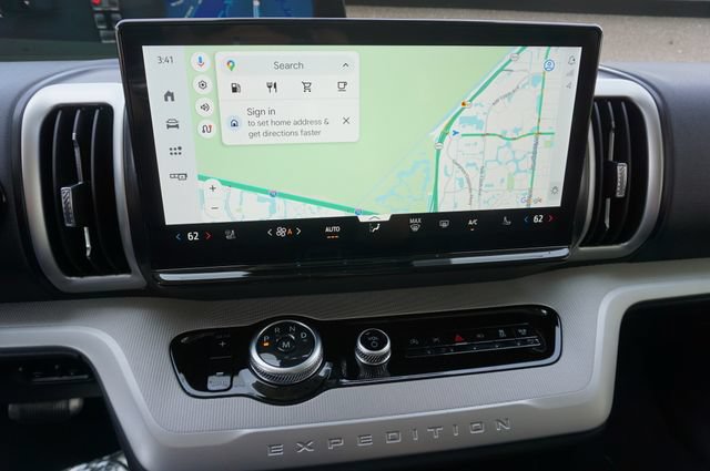 New 2027 Ford Expedition Max Active RWD image 4