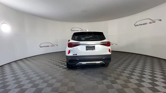 Certified 2023 Kia Seltos LX image 7