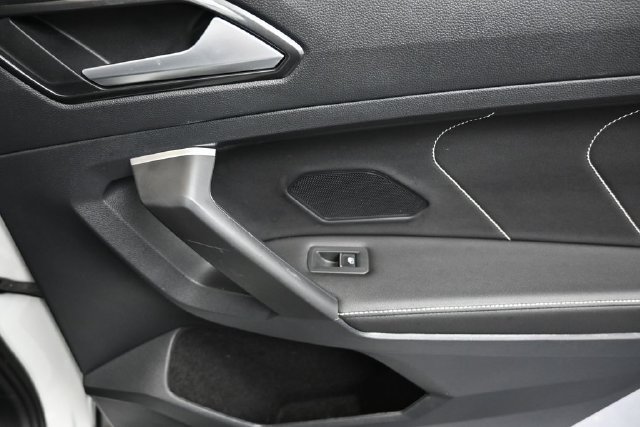 Used 2024 Volkswagen Tiguan SEL R-Line AWD/4WD image 15