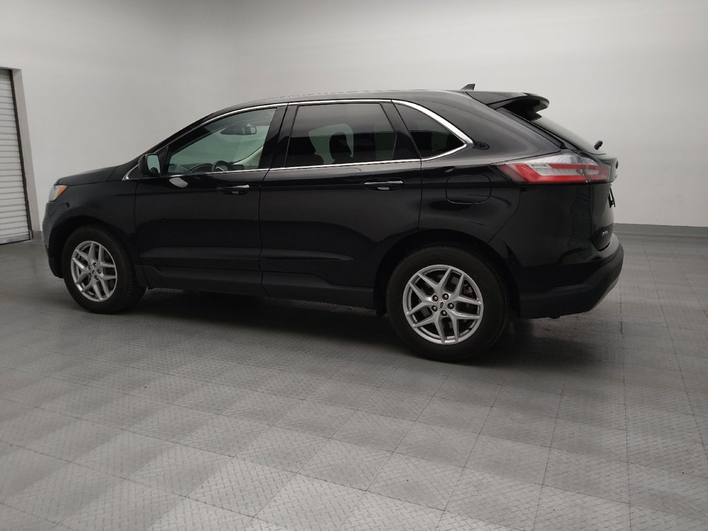 Used 2024 Ford Edge SEL image 3