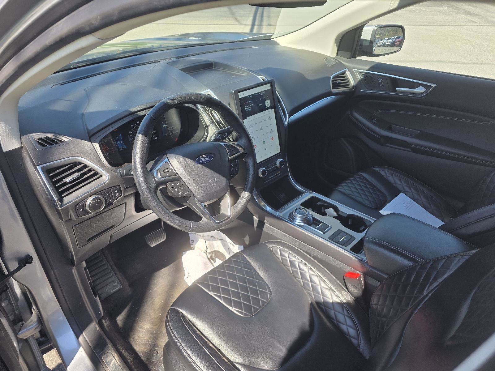 Used 2024 Ford Edge Titanium AWD/4WD image 8