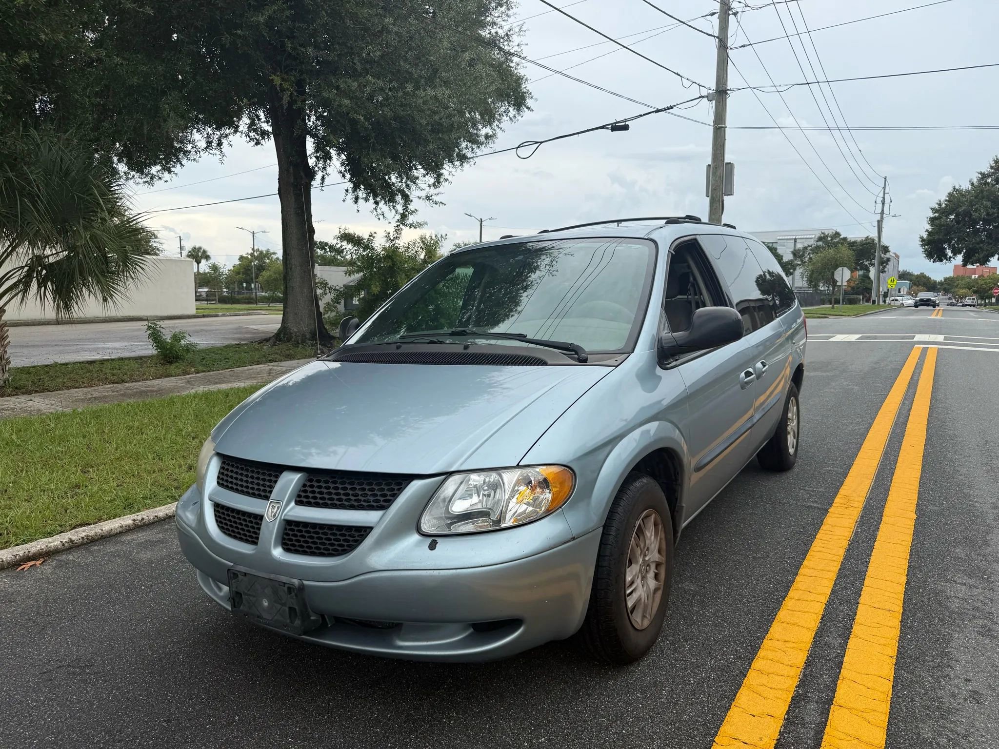 Used 2003 Dodge Grand Caravan Sport FWD image 1