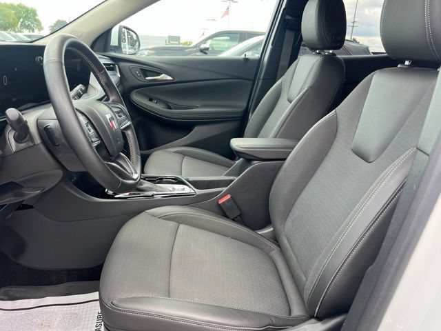 Used 2024 Buick Encore GX Preferred w/ Comfort Package AWD/4WD image 19