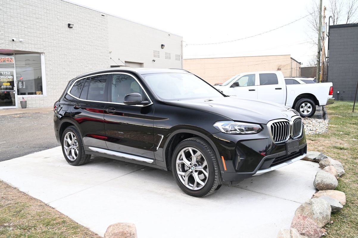 Used 2022 BMW X3 xDrive30i image 3