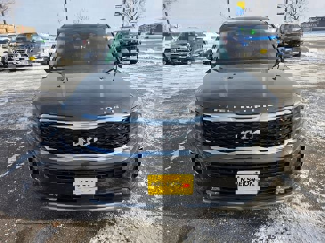 Used 2022 Kia Telluride SX AWD/4WD image 3