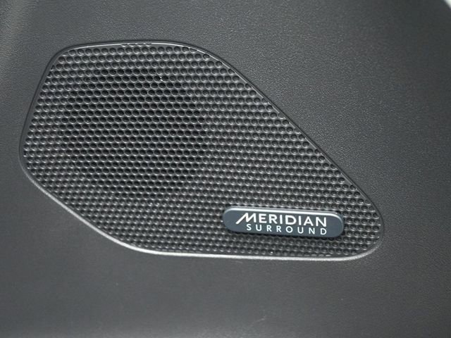 Used 2020 Jaguar F-PACE R-Sport image 42