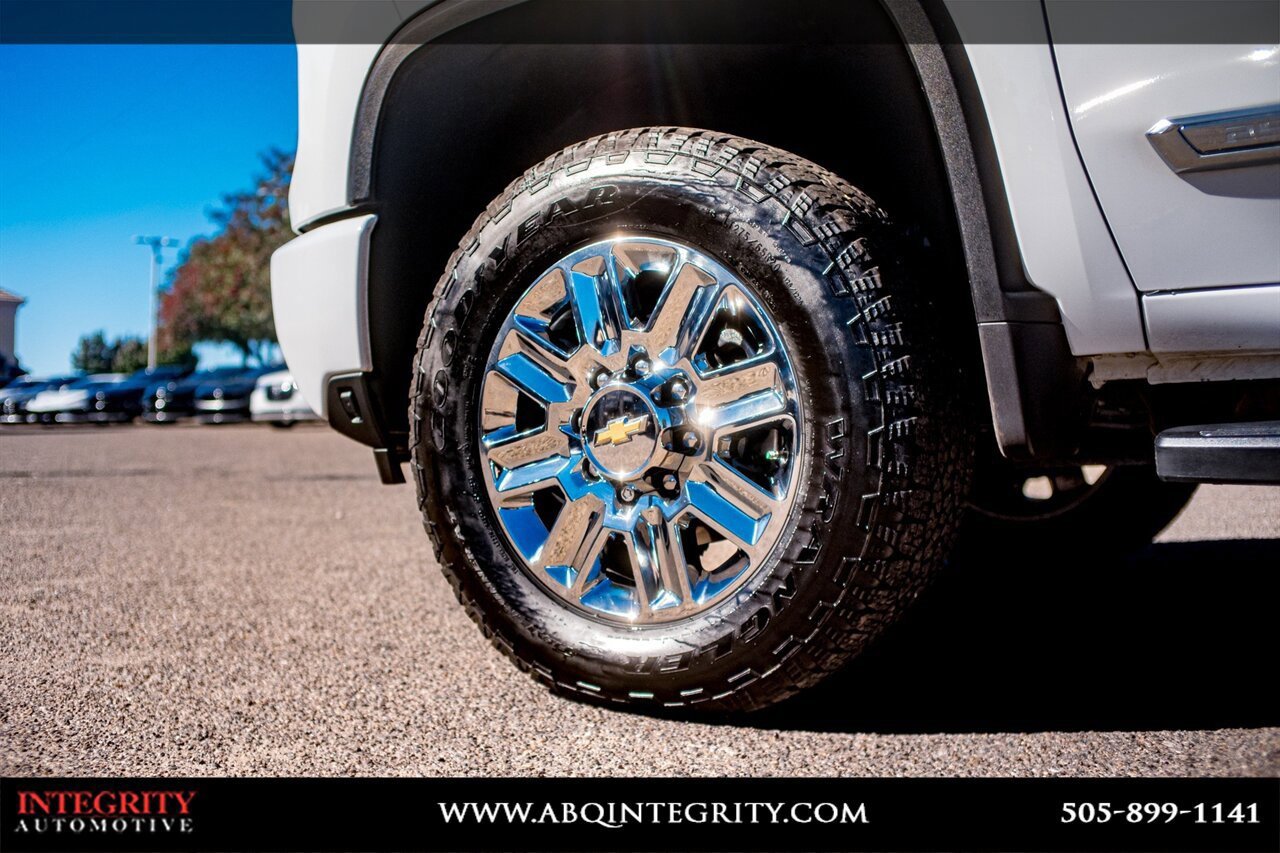 Used 2024 Chevrolet Silverado 2500 High Country w/ High Country Premium Package image 11
