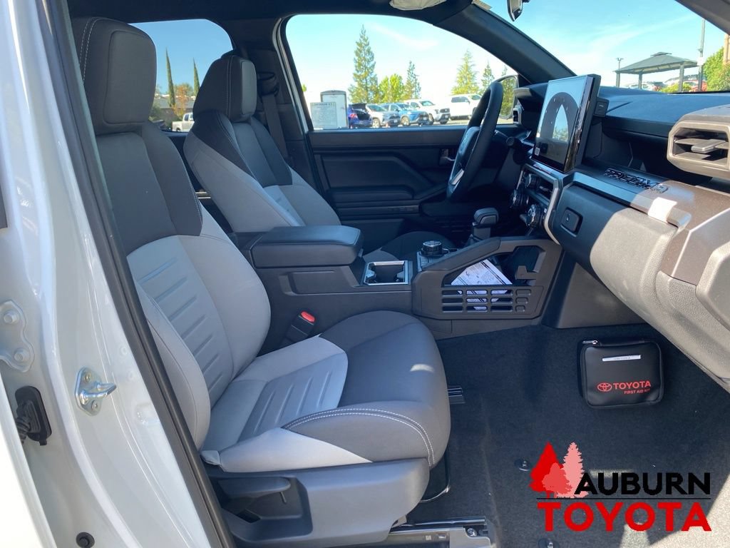 New 2026 Toyota Tacoma TRD Off-Road AWD/4WD image 13