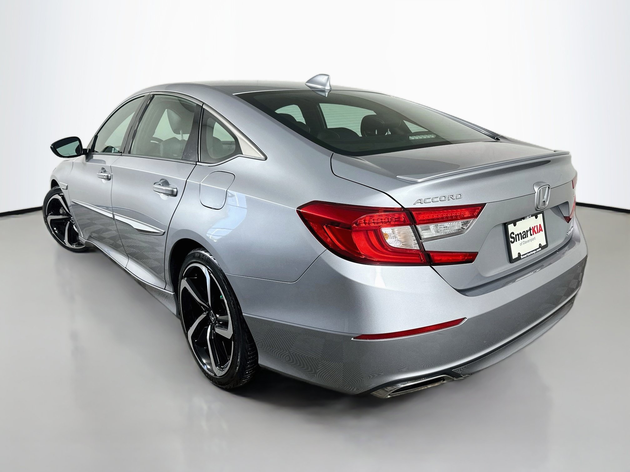 Used 2019 Honda Accord Sport image 5
