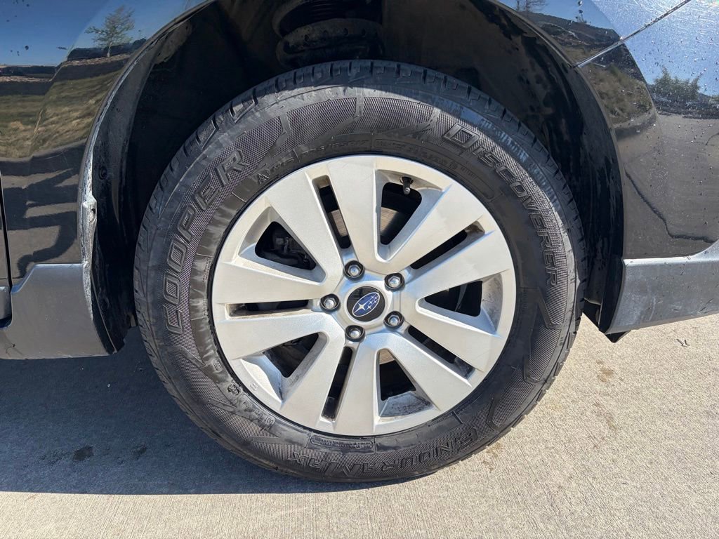 Used 2018 Subaru Outback 2.5i Premium AWD/4WD image 12