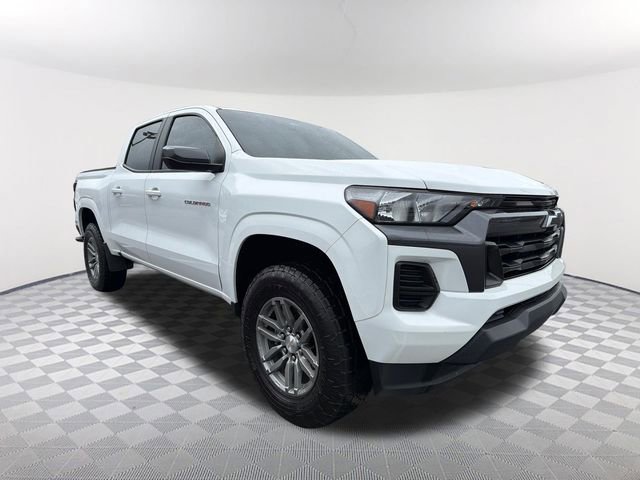 Used 2023 Chevrolet Colorado LT AWD/4WD image 3