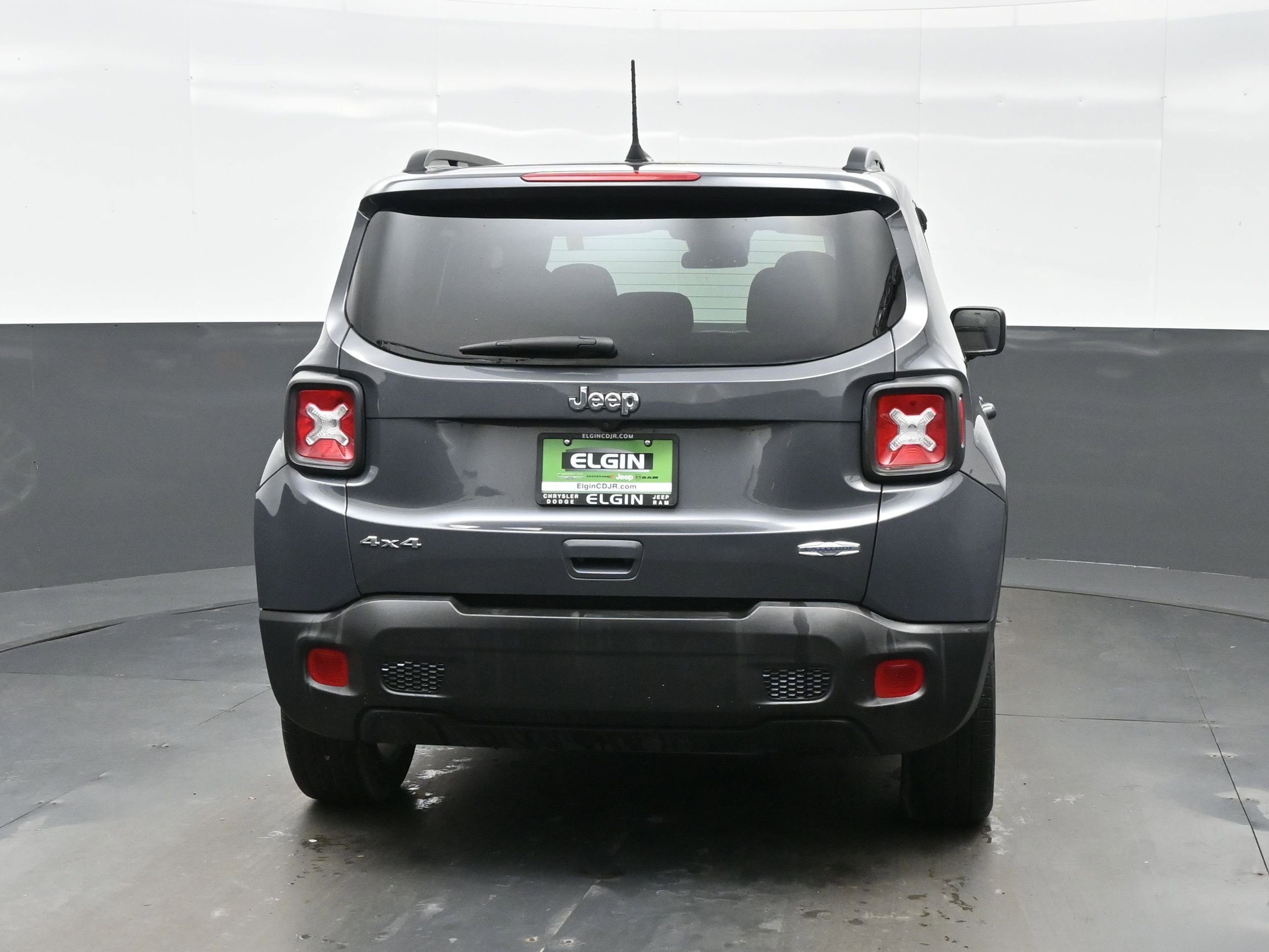 Used 2022 Jeep Renegade Latitude AWD/4WD image 5