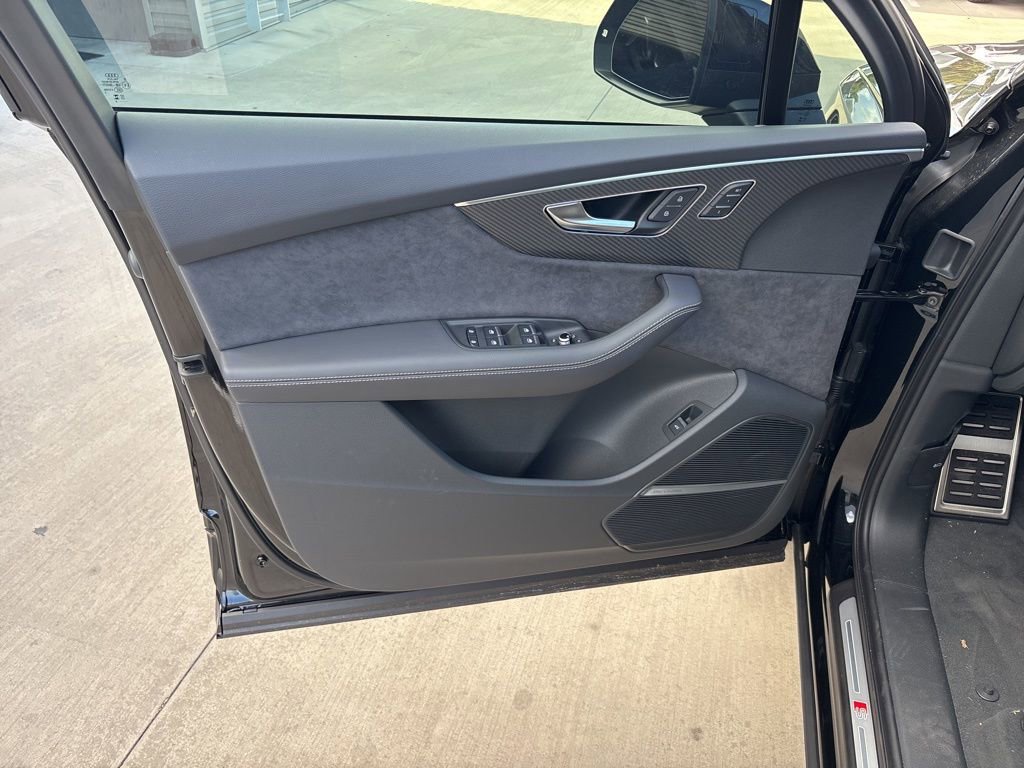 New 2026 Audi SQ7 Premium Plus image 10