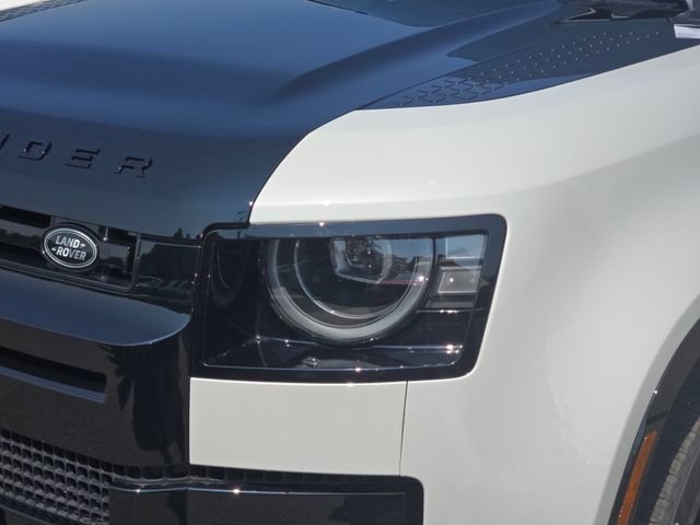 New 2026 Land Rover Defender 110 X AWD/4WD image 21