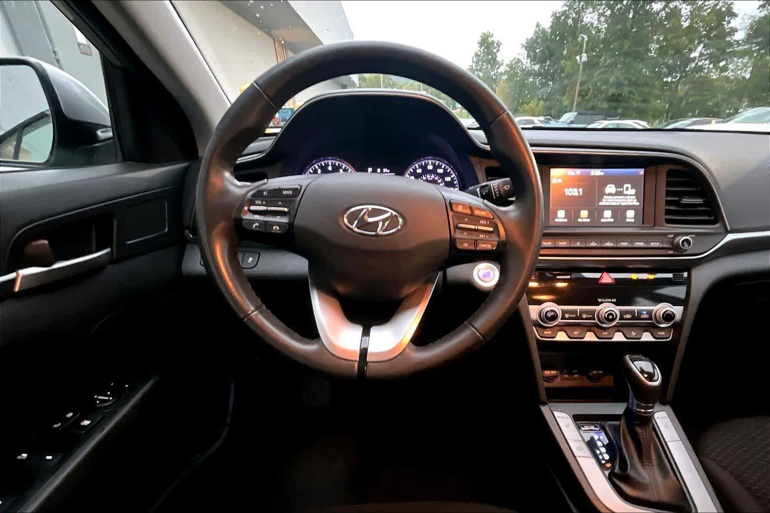 Used 2020 Hyundai Elantra Value Edition w/ Cargo Package (C1) FWD image 8