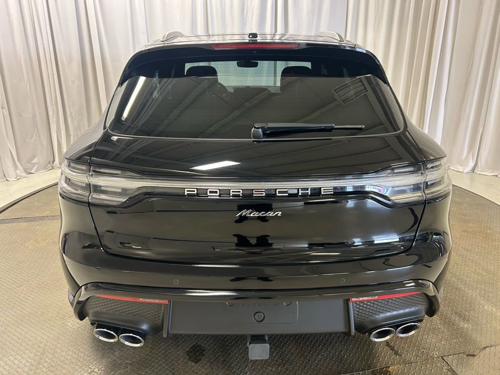 Certified 2023 Porsche Macan Turbo image 30