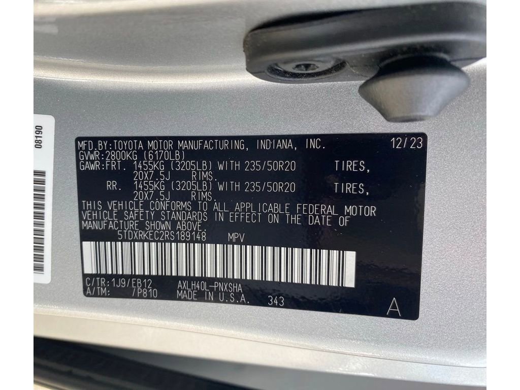 Used 2024 Toyota Sienna XSE image 21