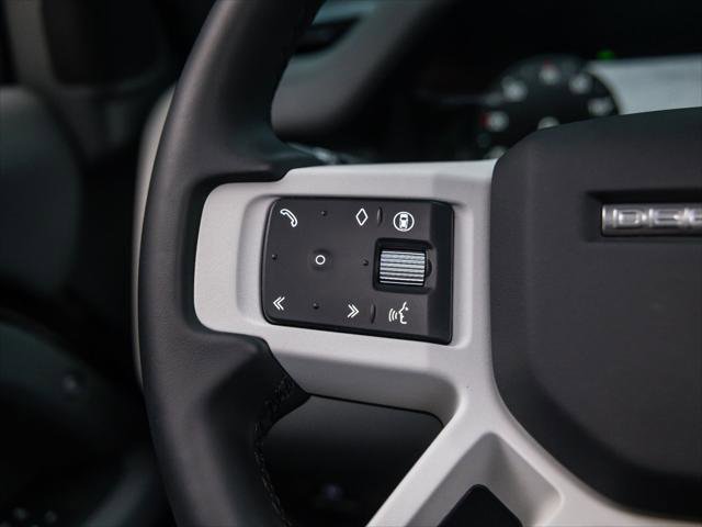 New 2025 Land Rover Defender 110 X-Dynamic SE AWD/4WD image 18