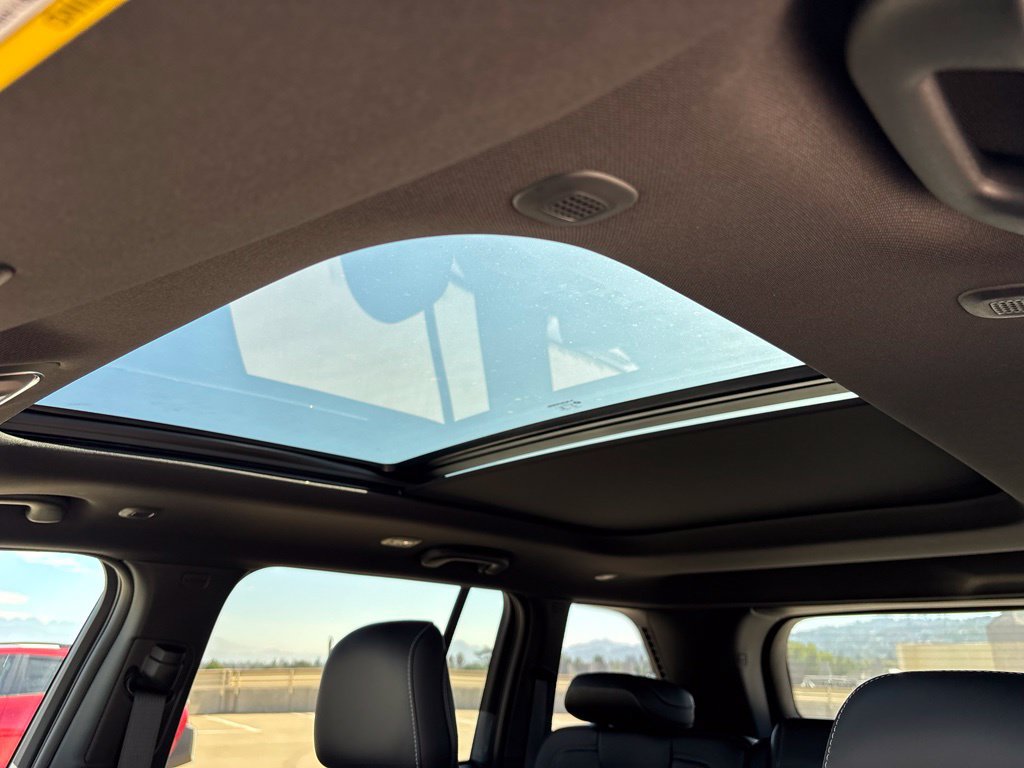 New 2027 Jeep Grand Cherokee Limited AWD/4WD image 9