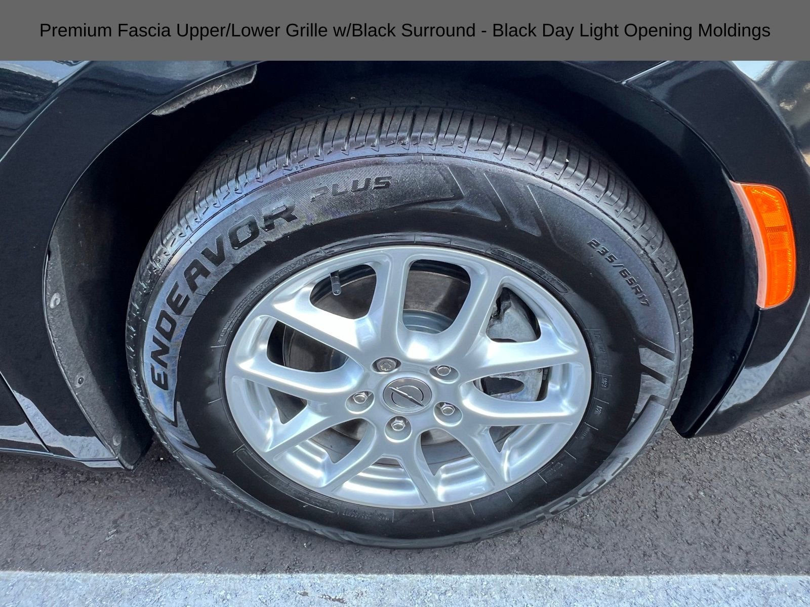 Used 2019 Chrysler Pacifica Touring Plus w/ S Appearance Package image 12