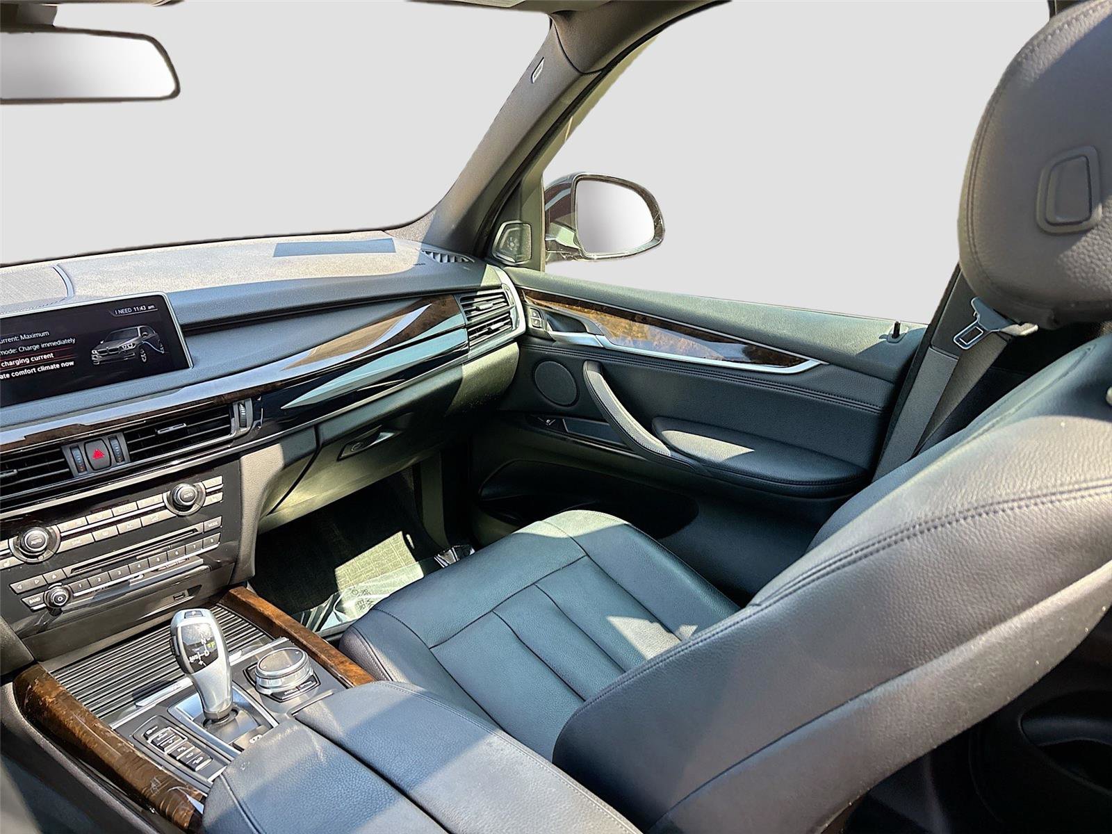 Used 2017 BMW X5 xDrive40e image 25