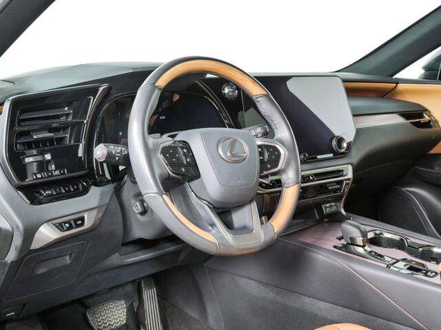 Used 2024 Lexus RX 350 w/ Convenience Package AWD/4WD image 5