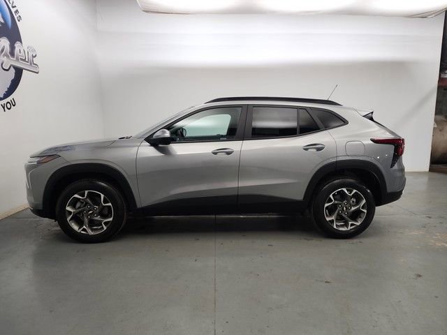 Used 2024 Chevrolet Trax LT image 6