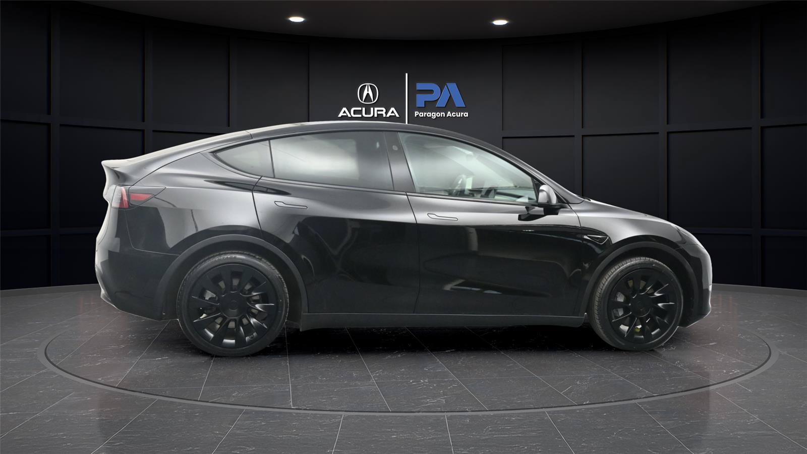 Used 2024 Tesla Model Y 2WD image 25