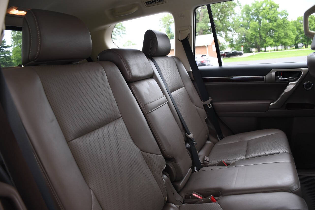 Used 2016 Lexus GX 460 Luxury AWD/4WD image 24
