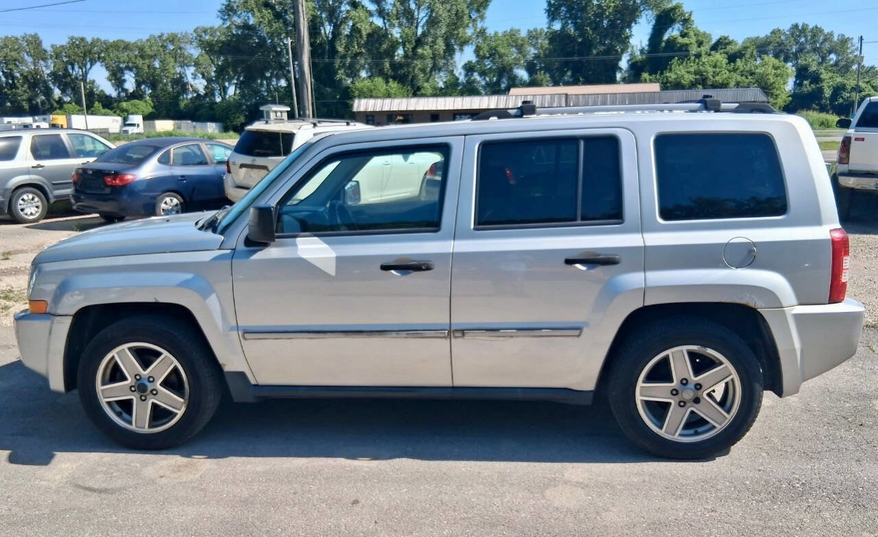Used 2007 Jeep Patriot Limited w/ Driver Convenience Group image 6