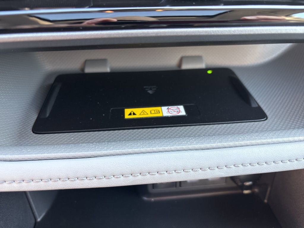 Used 2023 Toyota Highlander XLE image 28