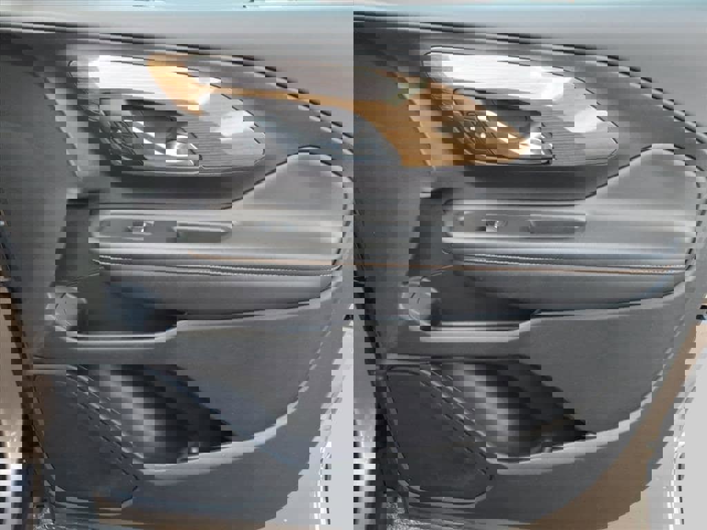 Used 2018 GMC Terrain SLE w/ Driver Convenience Package image 24