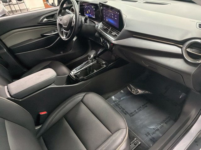 Used 2025 Chevrolet Trax ACTIV w/ Driver Confidence Package FWD image 10
