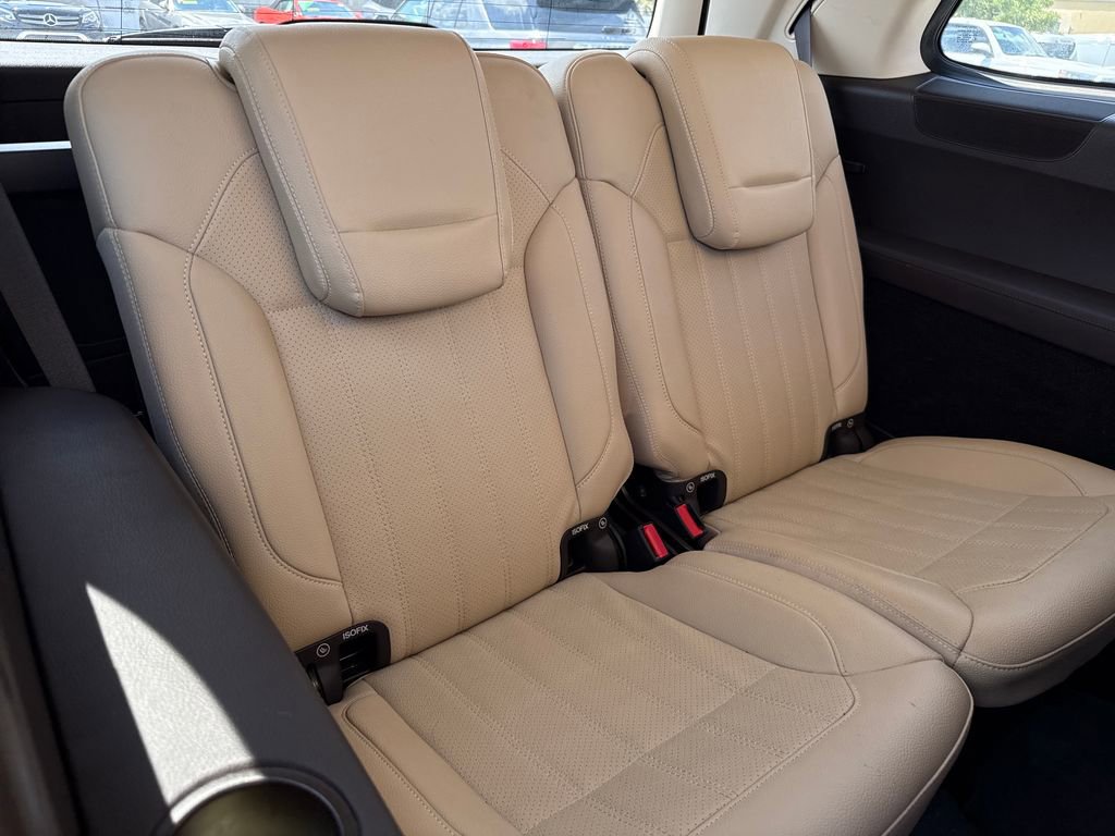 Used 2017 Mercedes-Benz GLS 450 4MATIC image 28