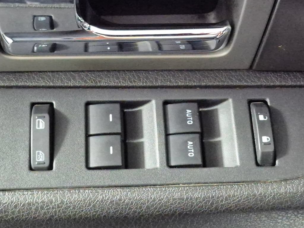 Used 2013 Ford F150 FX4 w/ Luxury Equipment Group AWD/4WD image 16