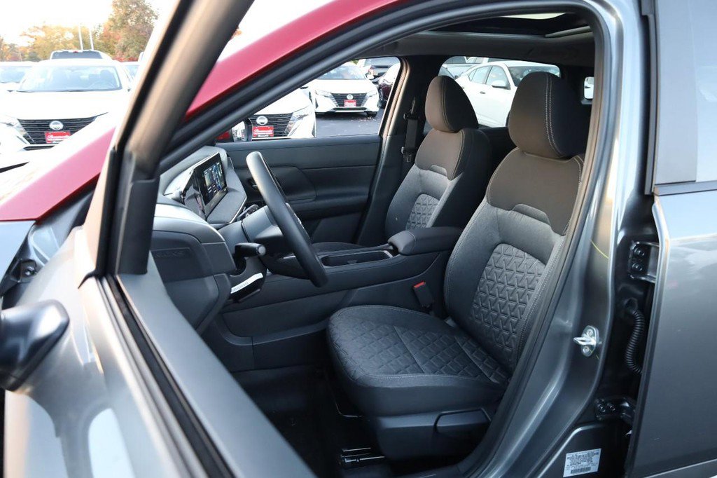 New 2026 Nissan Kicks SV w/ SV Premium Package image 10