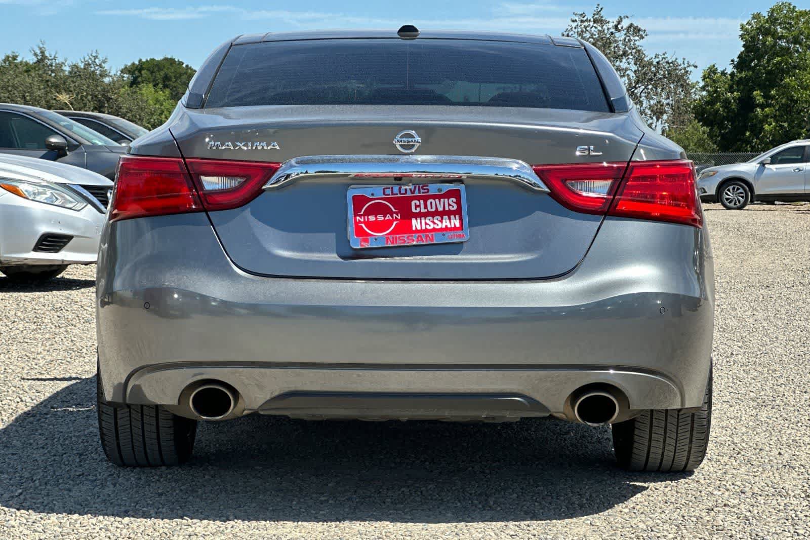 Used 2016 Nissan Maxima 3.5 SL w/ Interior Lighting Package FWD image 3